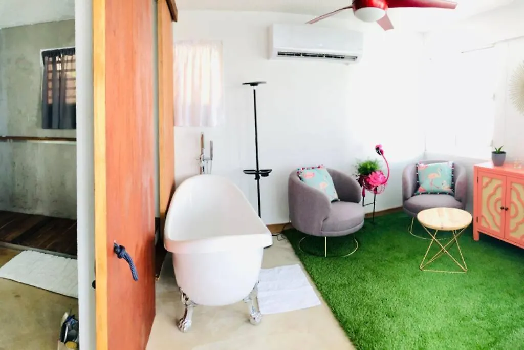 Glam Beach Studio Isabela Apartment