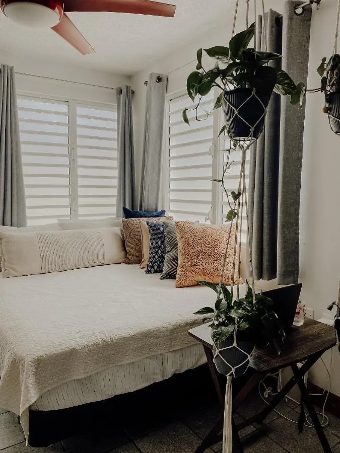 Glam Beach Studio Isabela Apartment 0*,